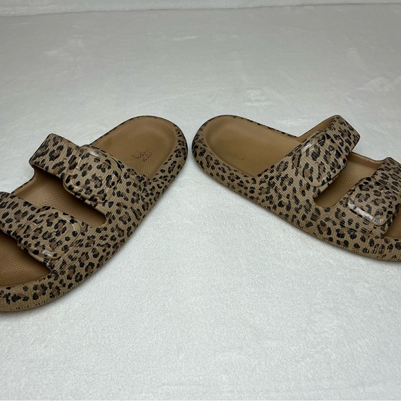 Leopard Pattern Slide Sandals - Picture 5 of 7